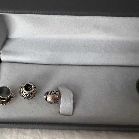 Pandora -Elegant Silver and Red Charm Bracelet 7.5 Size . - Picture 5 of 5